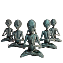 Load image into Gallery viewer, Meditating Alien Resin Statue