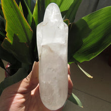 Load image into Gallery viewer, Hand Carved Crystal Elongated Skull