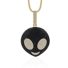 Load image into Gallery viewer, Bling Smiling Alien Head Pendant Necklace.
