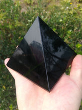 Load image into Gallery viewer, Black Obsidian Pyramids
