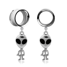 Load image into Gallery viewer, A Pair Of Super Cute Little Alien Tunnel Earrings

