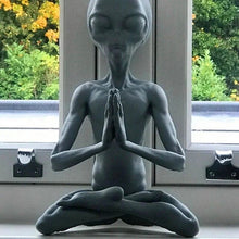 Load image into Gallery viewer, Meditating Alien Resin Statue
